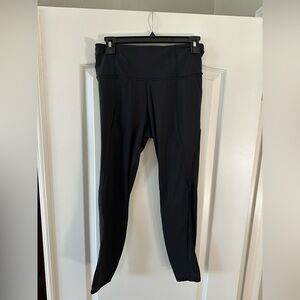 Athleta Lightning 7/8 tight with pockets